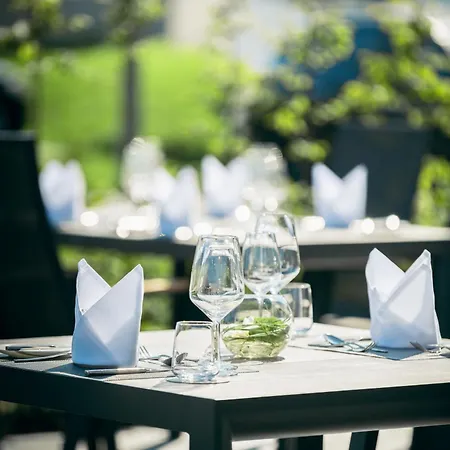 酒店 Target World Hunter's