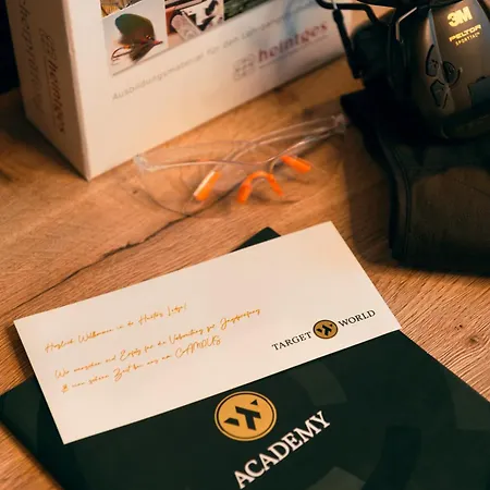 酒店 Target World Hunter's