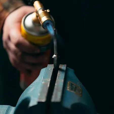 Target World Hunter's Hotel