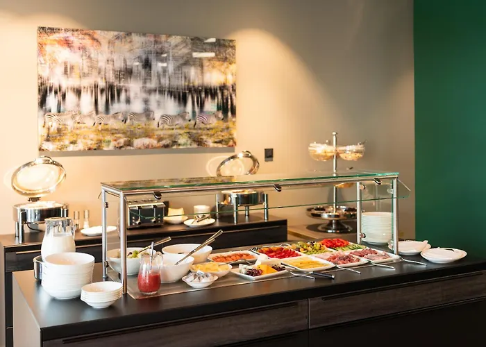 Target World Hunter's Hotel *