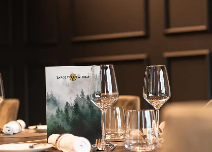 Hotel Target World Hunter's *