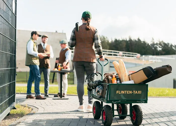 Target World Hunter's Hotel