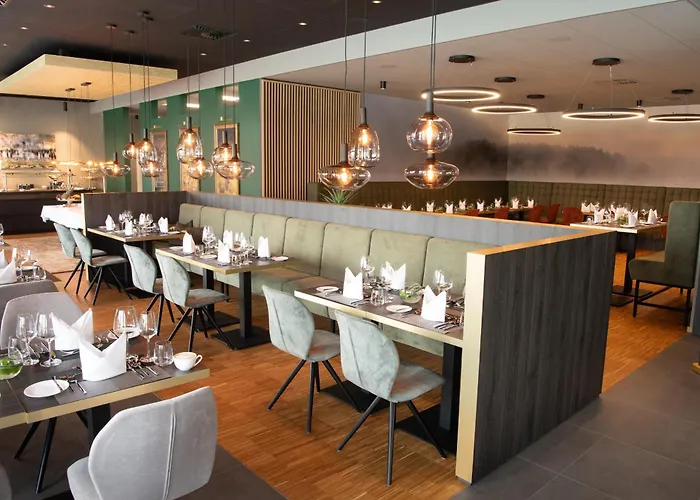 Target World Hunter's Hotel